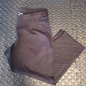 Old Navy crop leggings Large